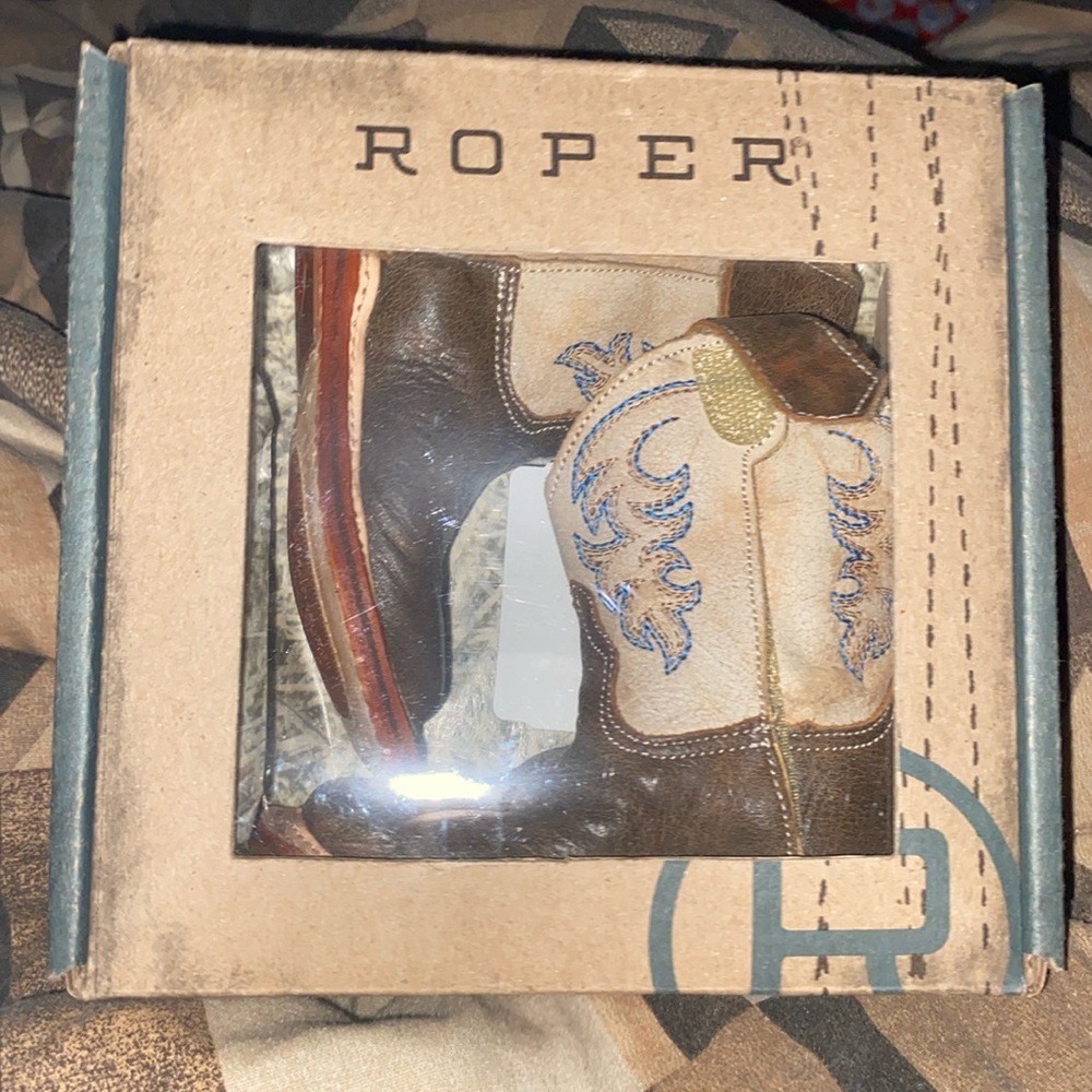 Brand new infant roper boots size 2